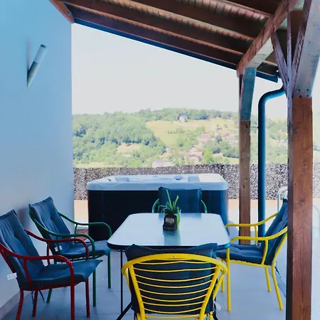 Villa Saraj With Swimming Pool & Jacuzzi Near Sarajevo