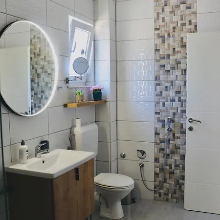 Saraj With Swimming Pool & Jacuzzi Near Sarajevo