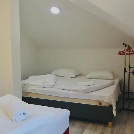 Saraj With Swimming Pool & Jacuzzi Near Sarajevo