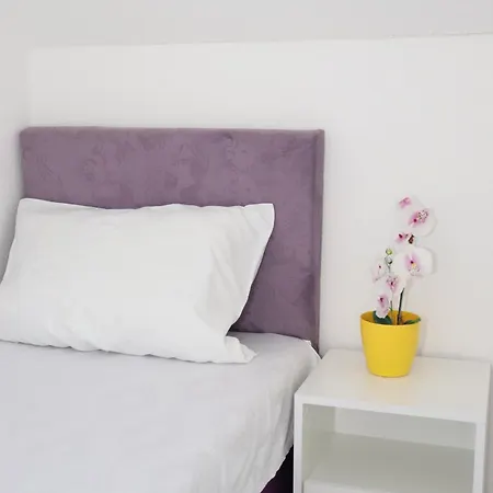 Villa Saraj With Swimming Pool & Jacuzzi Near Sarajevo