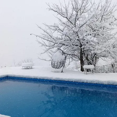 Villa Saraj With Swimming Pool & Jacuzzi Near