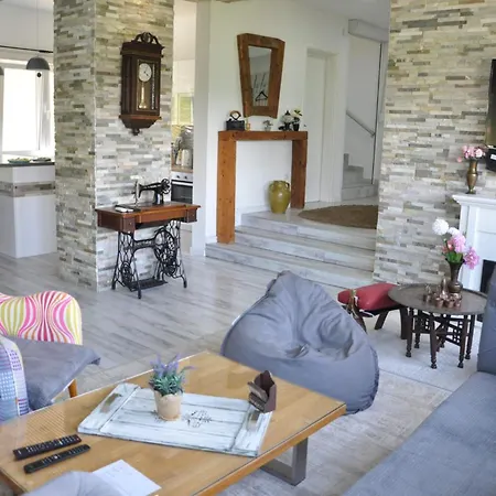 Saraj With Swimming Pool & Jacuzzi Near * Sarajevo